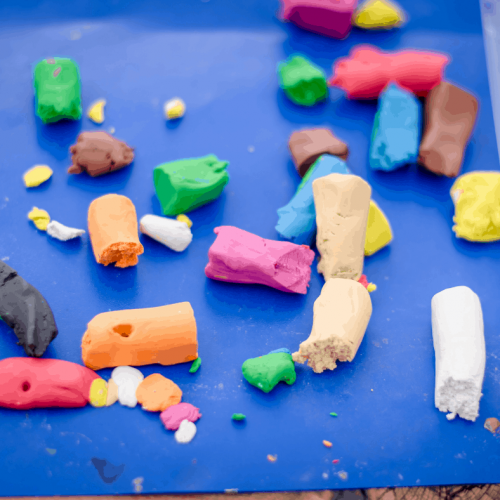 play-therapy-playdough